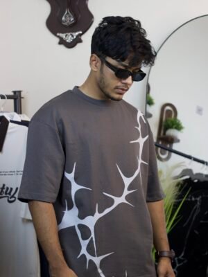 Thorn pattern mens drop shoulder tee