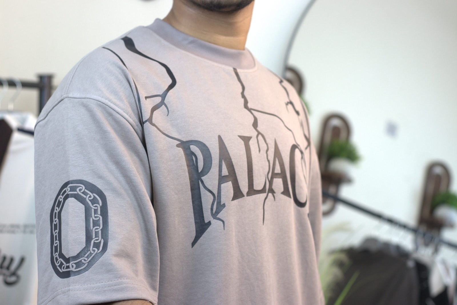 Palace drop shoulder t-shirt gray colour - Image 2
