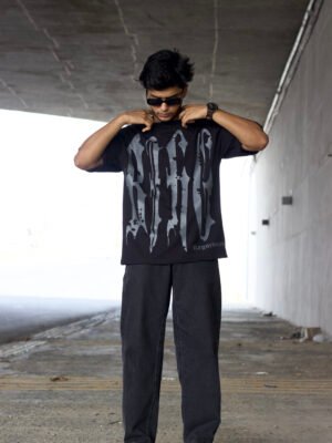 Dark drip. Cold attitude. Zero apologies (Black)
